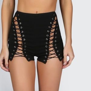 High-waist lace up shorts